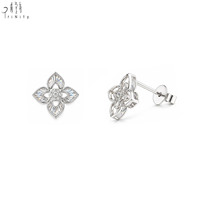 Fabricant Grossiste Exportateur Boucles d'Oreilles Clous Fleur Trèfle à Quatre Feuilles Bijoux Fins Or Massif 14K Diamants Naturels