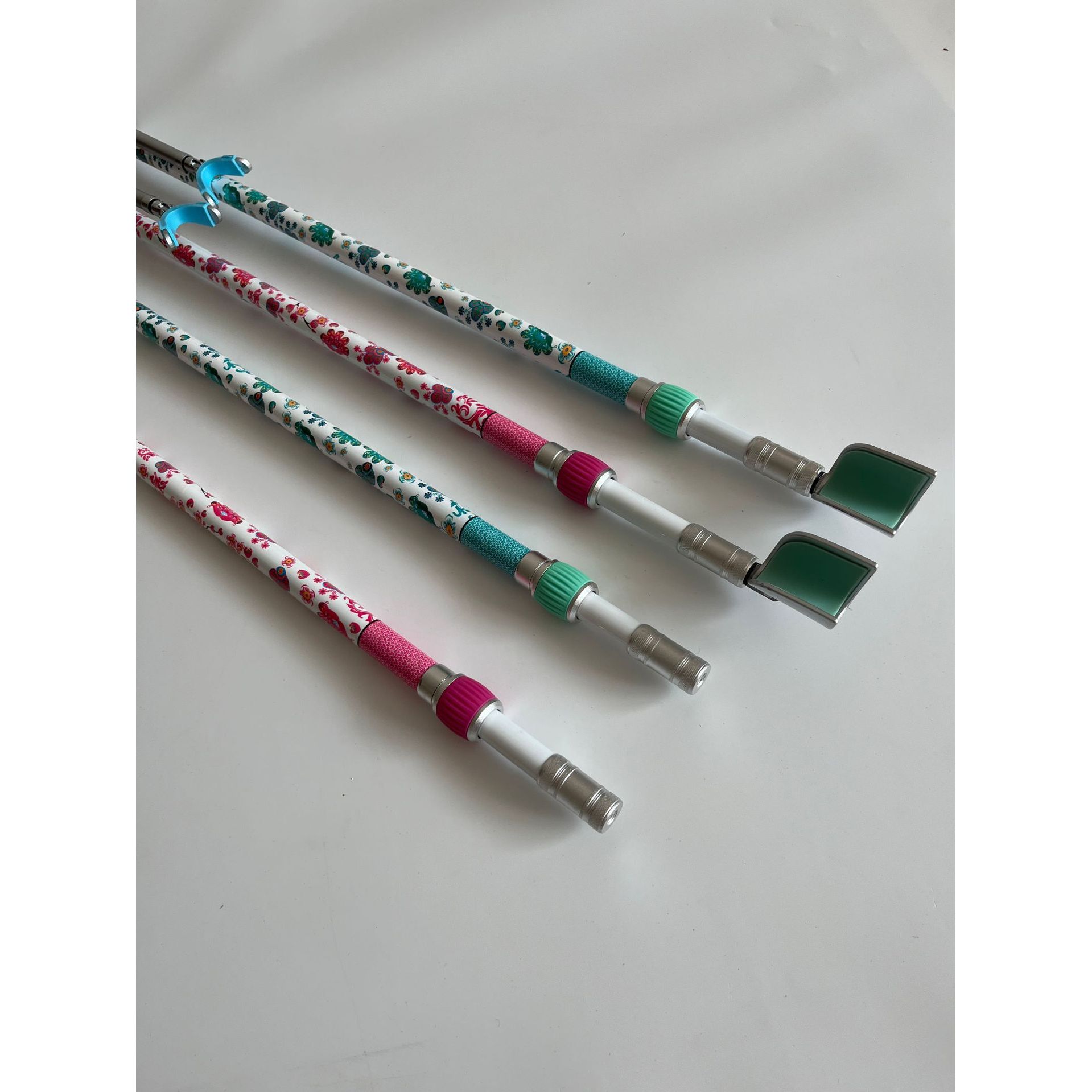 ข้อเสนอพิเศษ: ขาตั้งสีชมพู 2.1 เมตร