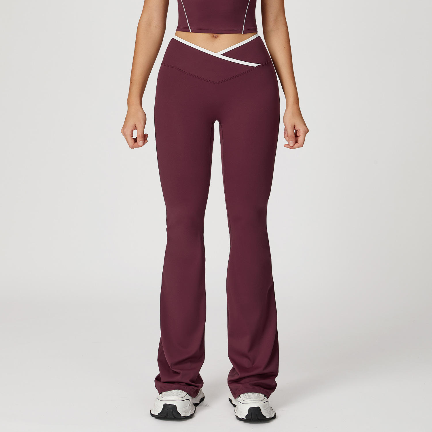 สีแดงม่วงเข้ม