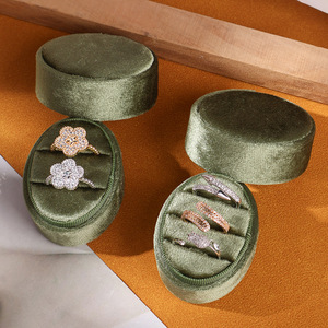 Boîte à bagues en velours de haute qualité Taimy, 2 emplacements, hexagonale, verte, pour fiançailles, vente en gros, mini boîte à bijoux, fermeture à boucle - Product Image 4