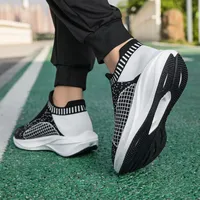 Chaussures décontractées pour femmes en tricot volant, OEM ODM, couleur personnalisée, légères, durables, antidérapantes, amortissantes, baskets athlétiques