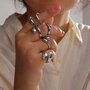 Alla moda 18K oro placcato in acciaio inossidabile regolabile in acciaio inossidabile grosso e ricurvo liscio a forma geometrica Multi pila anelli gioielli da donna - Product Image 2