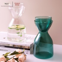 Ensemble de carafes en verre transparent coloré résistant à la chaleur pour la maison, idéal pour l'eau froide et l'utilisation quotidienne au réfrigérateur