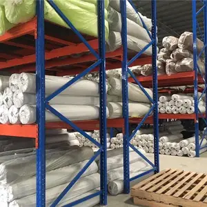 scaffalature di stoccaggio di magazzino per rotoli di tessuto