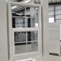 Fenêtre à guillotine simple en PVC, fenêtre coulissante verticale en vinyle avec grille, double vitrage, moustiquaire, usine OEM ODM