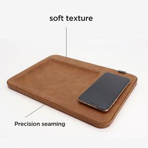 Chargeur sans fil 2-en-1 avec tapis de souris en cuir PU, plateau organisateur de bureau, station de charge rapide, accessoires de bureau modernes - Product Image 4