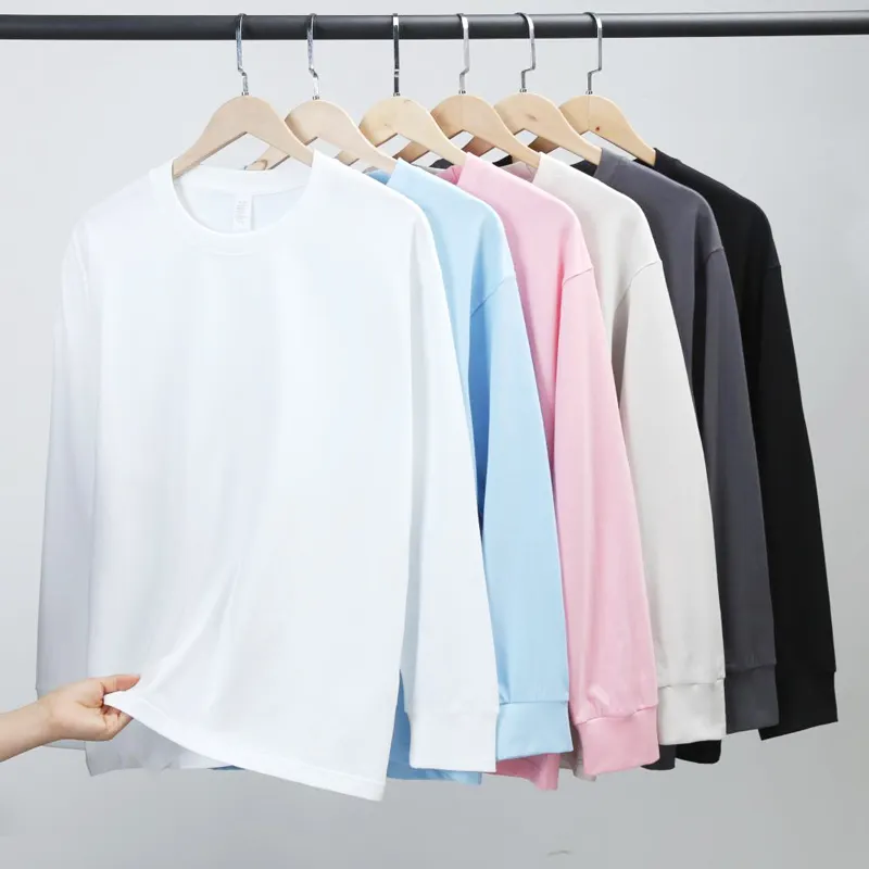 Logotipo personalizado de alta calidad de los hombres en blanco 100% algodón 230Gsm Plain Streetwear Camiseta de manga larga para los hombres