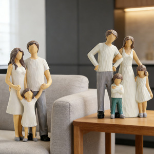 รูปปั้นเรซิ่นครอบครัวสุขสันต์ ของตกแต่งบ้านสไตล์ศิลปะ สำหรับเป็นของขวัญแต่งงาน - Product Image 3