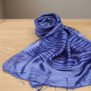 Élégant châle d'été vintage en soie à franges, écharpe unie avec un style rétro, couleurs et motifs personnalisables, pour femme, toutes saisons - Product Image 3