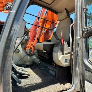 Excavadora de cadenas Hitachi 135 usada, 14 toneladas, cucharón de 0.5m³, marca original japonesa, excavadora de construcción mediana, pocas horas, buen estado. - Product Image 4