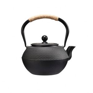 Bouilloire électrique en fonte de style japonais avec filtre, pour faire du thé sur feu de charbon, compatible avec les plaques céramiques. - Product Image 1