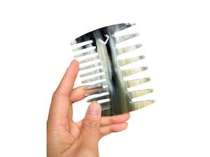 Peigne à cheveux artisanal en corne de buffle de qualité supérieure, à dents larges et lisses polies, réduit la casse des cheveux, prévient les frisottis et favorise la santé des cheveux. - Product Image 4