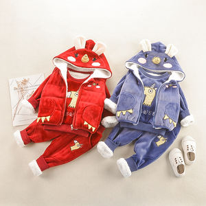 Conjunto de ropa de algodón y terciopelo para niños y niñas, traje de tres piezas de 1 año - Product Image 6