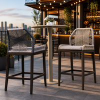 Ensemble de mobilier de bar de luxe 3 pièces à prix d'usine, chaises en corde tressée résistantes aux UV pour café commercial et bar sur le toit