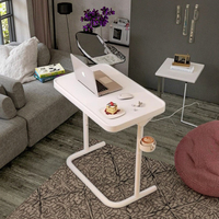 Vente en gros en usine Plateau TV de style design moderne avec hauteur réglable et angle de bureau et porte-gobelet pour le salon