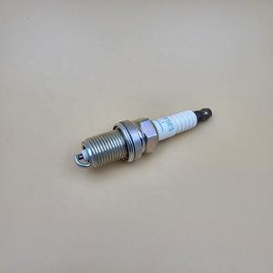 Pezzi di ricambio per Auto candele BKR5E-11 BKR5E #7938 BKR5ES-11 BKR6E-11 BPR5ES-11 BKR5E-N-11 BKR5EYA-11 candele per Auto - Product Image 3