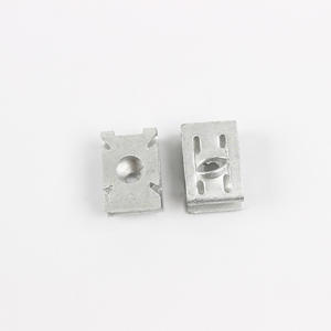 Base de Fixação para Para-lama Automotivo Sagitar Bora, Placa de Ferro com Mola de Pressão, Fabricado na China, Garantia de 6 Meses - Product Image 3