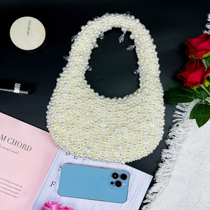 Sac fourre-tout demi-lune élégant pour femme, fait main, perles vintage françaises, grande capacité, pour banquets, collection 2026 - Product Image 5