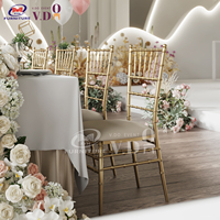 Chaise Chiavari dorée en métal ou en résine de Foshan, Chine – Vente directe usine de mobilier de banquet pour hôtels, chaise de mariage Chiavari pour événements
