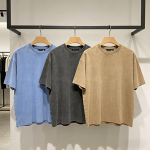 Camiseta de Alta Calidad 100% Algodón 250-270 Gsm con Lavado Ácido, Camiseta Oversize para Hombre, Personalizable, Lisa, con Lavado Ácido, Estilo Vintage - Product Image 1