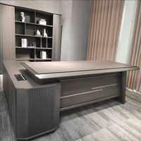 Ensemble de bureau et de chaises de direction modernes avec des armoires de classement en bois et des chaises faciles à assembler en bureaux commerciaux