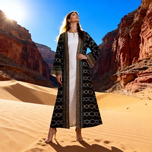Robe Abaya de Luxe en Polyester Imprimée avec Strass Thermocollants pour Femmes Musulmanes – Vente en Gros Personnalisée - Product Image 1