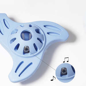 Triangle chien formation jouet Durable en caoutchouc à mâcher aller chercher lancer grincement cloche pour la santé dentaire léger sans fuite alimentaire traiter pour animaux de compagnie - Product Image 4