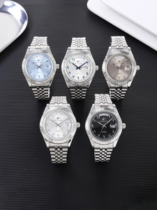 Reloj de Cuarzo para Hombre de Acero Inoxidable con Logotipo Personalizado, de Alta Calidad y Durabilidad, para Negocios y Deportes, con Cadena y Números Arábigos - Product Image 2