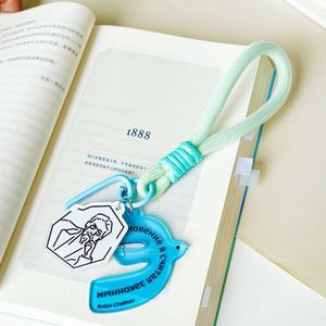 Llavero de acrílico transparente con cordón de color y hebilla de escalada, modelo nuevo personalizado - Product Image 2