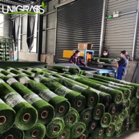 Gazon Artificiel en Rouleau de 40 mm, Tapis Synthétique Vert de 15 mm, Grossiste d'Usine