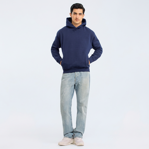 Sweat-shirt à capuche épais de style européen, couleur unie, en coton mélangé, basique, pour homme, printemps et automne, avec service OEM - Product Image 1