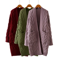 Cardigan décontracté d'hiver pour femme, longueur standard, style ample et décontracté, avec poches, pull chaud avec broderie