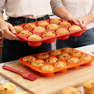 Molde de silicona redondo multi-rejilla personalizado de fábrica para muffins, apto para contacto con alimentos, para hornear pequeños pasteles en casa - Product Image 1