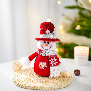 Décorations <span class=keywords><strong>de</strong></span> Noël <span class=keywords><strong>de</strong></span> luxe léger en tissu à sequins : Père Noël, Bonhomme <span class=keywords><strong>de</strong></span> neige, Élan, Poupées décoratives pour la maison - Product Image 2