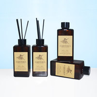 Vente flash 50ml 80ml 100ml 120ml 150ml 200ml Décoration d'intérieur durable Diffuseur de parfum en verre carré de luxe pour la maison