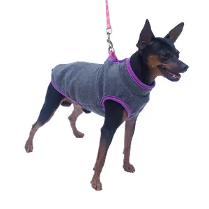 Suéter de lana de alta calidad para cachorros, chaleco cálido con orificio de tracción para mascotas, para invierno, venta al por menor