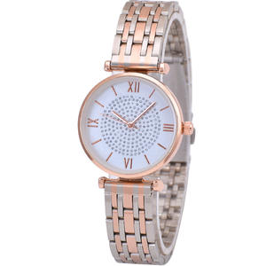 Vendita calda 2023 moda donna <span class=keywords><strong>orologi</strong></span> di lusso analogico cielo stellato strass signore magnete vestito braccialetto orologio - Product Image 1