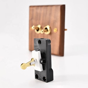 Prises Électriques Murales Universelles Double USB Norme UK avec Interrupteur à Bascule et Prise, Panneau en Laiton Rétro en Bois de Noyer Noir pour la Maison - Product Image 5