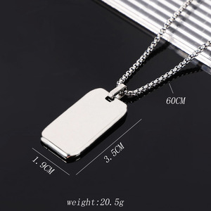 สร้อยคอเหล็กกล้าไร้สนิมทรงเหลี่ยมขัดเงา ดีไซน์ทันสมัย จี้ปรับแต่งได้ตามต้องการ สลักชื่อได้ สร้อยคอสำหรับทุกเพศ เหมาะสำหรับเป็นของขวัญ - Product Image 4
