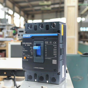 Interruptor Automático en Caja Moldeada Kunlun NXM-63S/3300 40A 125 160 250 400 630 800A 3P 4P Nuevo Tipo de Protección Contra Aire - Product Image 1