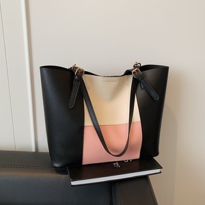 <span class=keywords><strong>Sac</strong></span> fourre-tout vintage grande capacité en PU pour femme, patchwork color-block, tendance, pour trajets quotidiens, nouvelle collection 2026 - Product Image 1