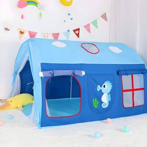 Tente de lit pour enfants de 4 à 6 ans, tente de jeu triangulaire en polyester, <span class=keywords><strong>grand</strong></span> espace, tente de conte de fées extérieure pour enfants avec volets - Product Image 1