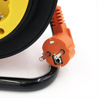Enrouleur de câble rétractable extérieur 4 voies certifié CE TUV GS avec prise Schuko 3 broches, indice de protection IP20, 16A/250V, pour appareils électroménagers