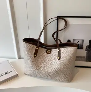 2024 Alibaba wholesale luxury leather women's handbag bag custom, new fashion woven PU leather handbags stock lady tote bags