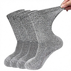 Chaussettes montantes pour hommes en gros, respirantes, tendance, avec motifs anime, hip-hop, dessins animés amusants et logo intégré - Product Image 2