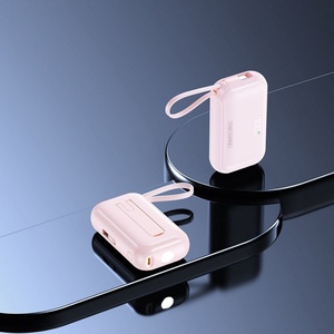 Batterie externe de gros 10000mAh haute capacité avec lumière LED 22.5W 20000mAh, type C, pour urgences extérieures - Product Image 6