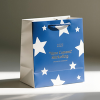 Emballage au détail en carton biodégradable personnalisé imprimé design artisanal sac en papier d'art cadeau sac à provisions personnalisé avec logo