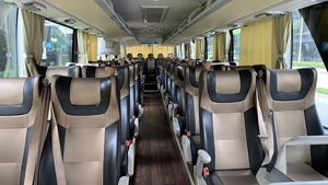 Bus de Luxe d'Occasion 6122 - Prix Promotionnel - 46 Places - Seconde Main à Vendre - Design Luxueux - Intérieur Premium pour un Voyage Confortable - Product Image 4