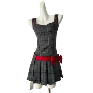 Abito Estivo Stile College con Fiocco, Gonna a Pieghe a Quadri, Vestito a Bretelle Dolce e Piccante - Product Image 1