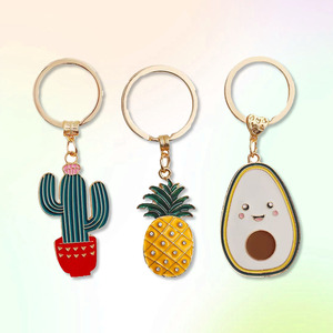 Bán Buôn Dễ Thương Vỏ Móc Chìa Khóa Kim Loại Thủ Công Mỹ Nghệ Phụ Kiện Tùy Chỉnh Ngọc Trai Vàng Vòng Chìa Khóa Men Móc Khóa - Product Image 1